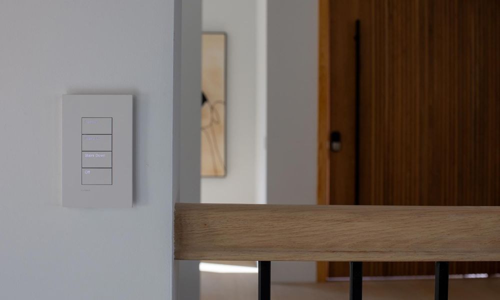 Smart light switch with labels for stairs and hallway